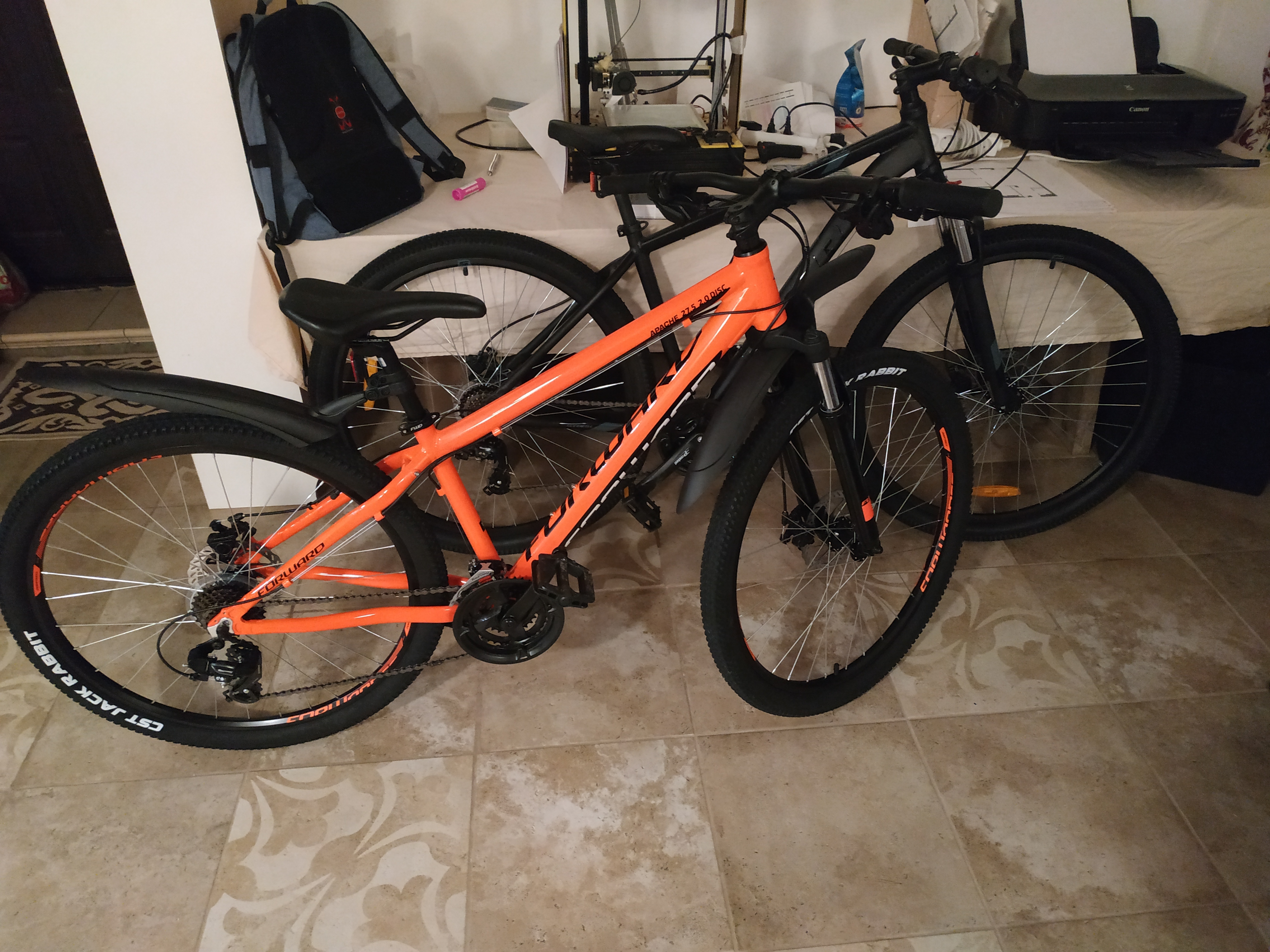 Фотография покупателя товара Велосипед 27,5" Forward Apache 2.0 disc, 2020, цвет оранжевый/черный, размер 15" - Фото 1