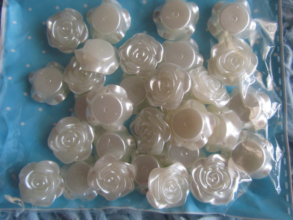 Фотография покупателя товара Декор для творчества пластик "Роза" жемчужный набор 30 шт 1,8х1,8 см - Фото 1