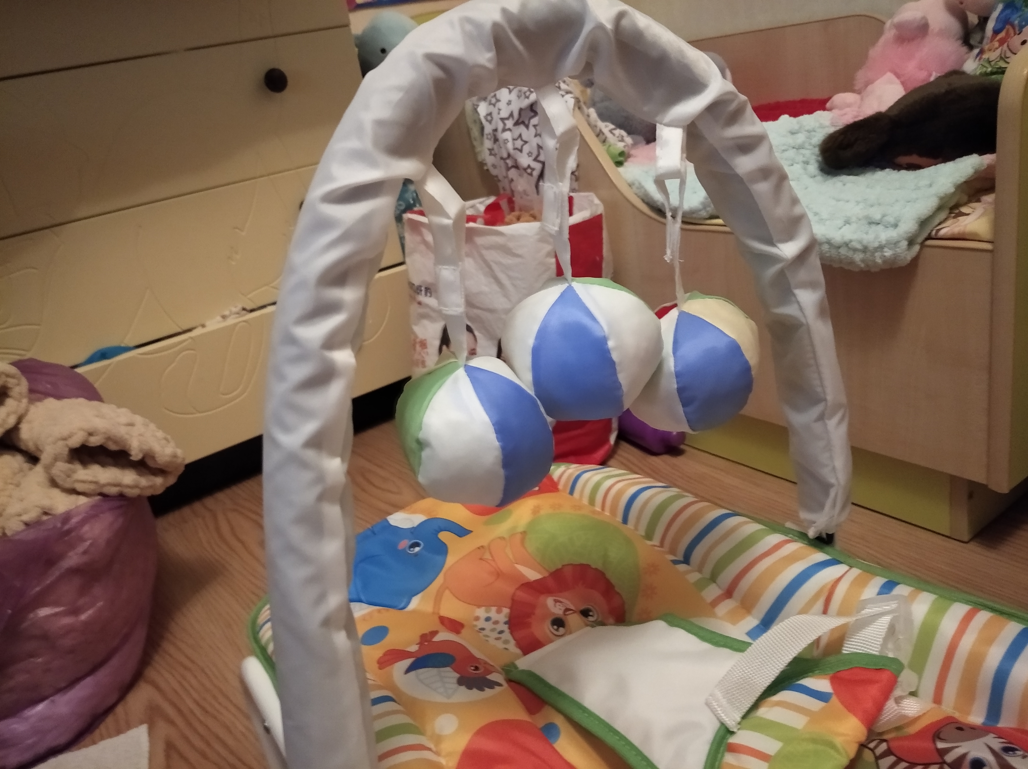 Фотография покупателя товара Шезлонг - качалка для новорождённых «Африка», игровая дуга, игрушки МИКС