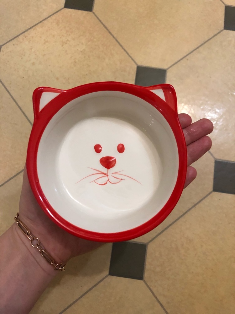 Фотография покупателя товара Миска керамическая "Подмигивающий кот" 200 мл бело-красная