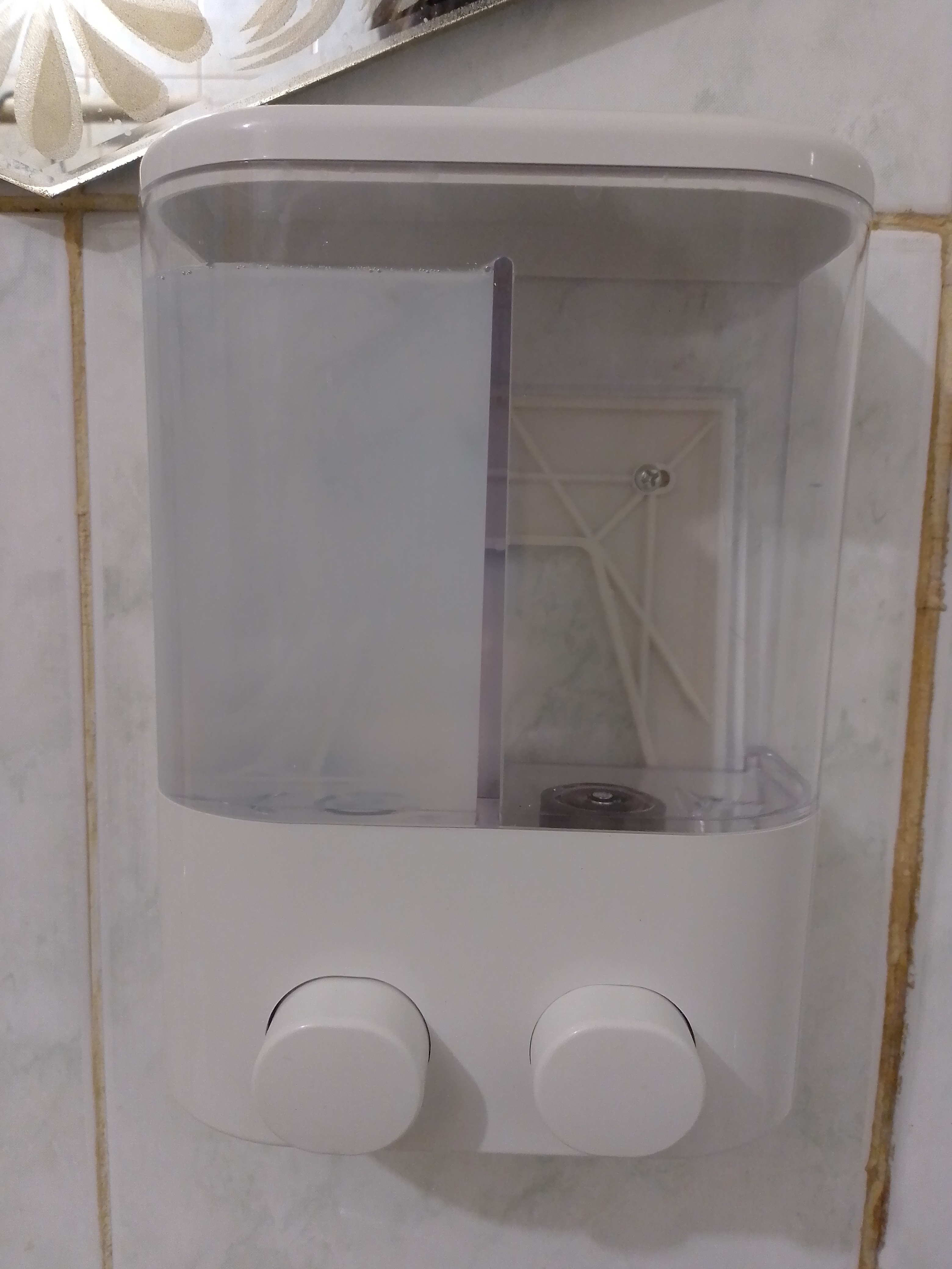 Фотография покупателя товара Диспенсер для антисептика/жидкого мыла механический, 2×380 мл, пластик, цвет белый
