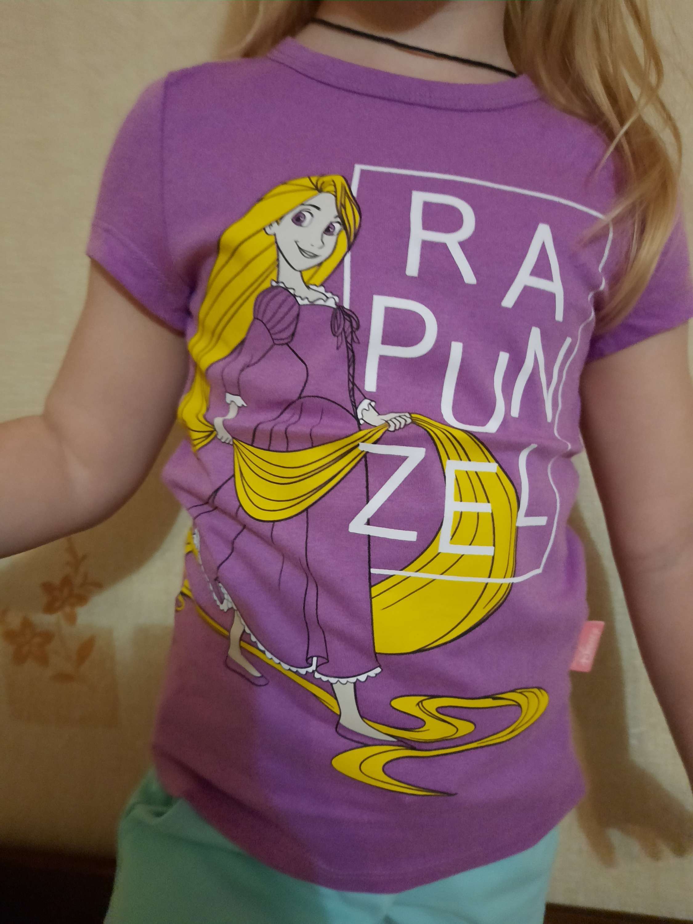 Фотография покупателя товара Футболка детская Disney "Рапунцель", рост 110-116 (32), фиолетовый - Фото 2