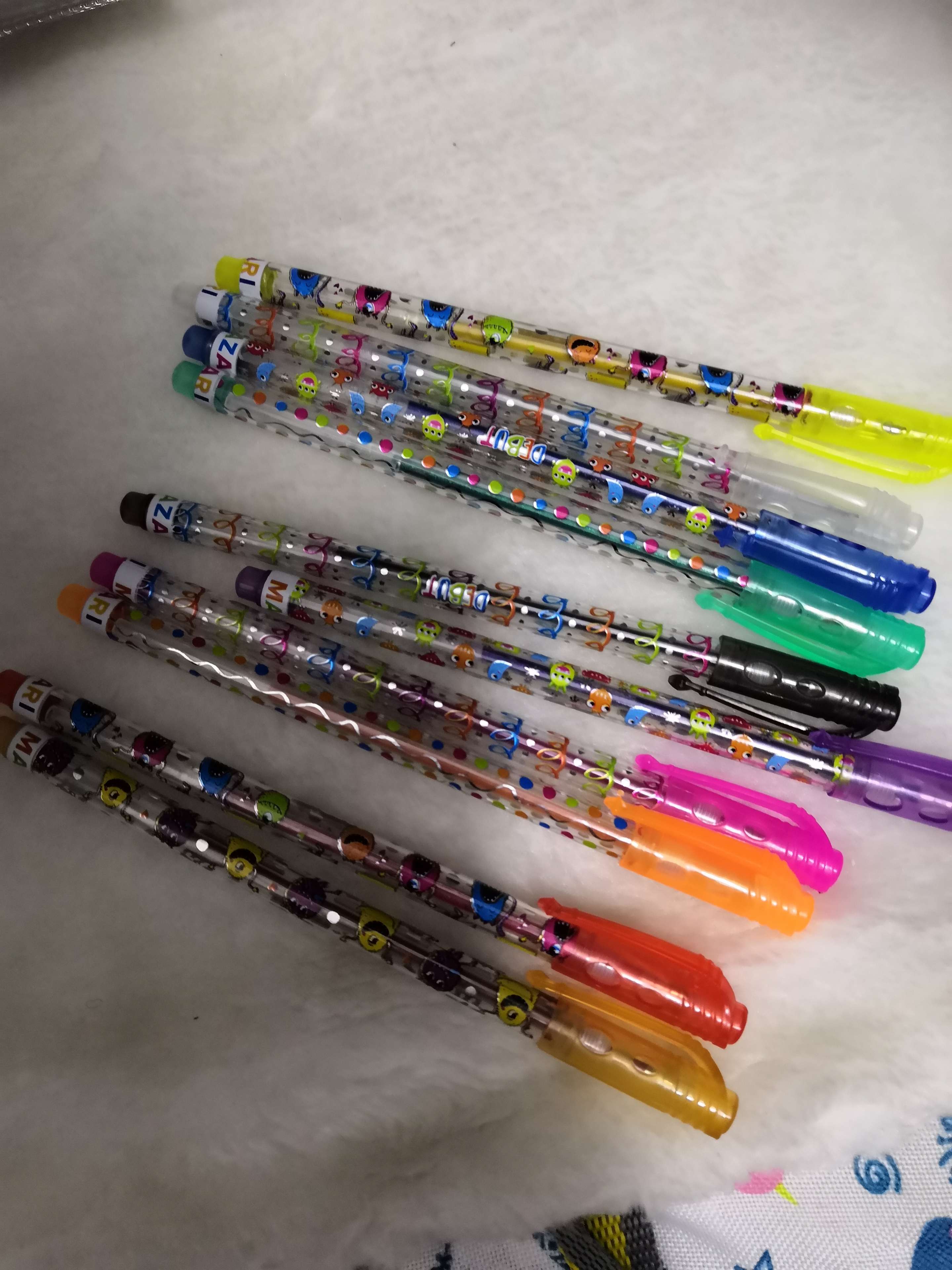 Фотография покупателя товара Набор гелевых ручек 10 цветов Debut, блестки, пулевидный пишущий узел 0.8 мм - Фото 1
