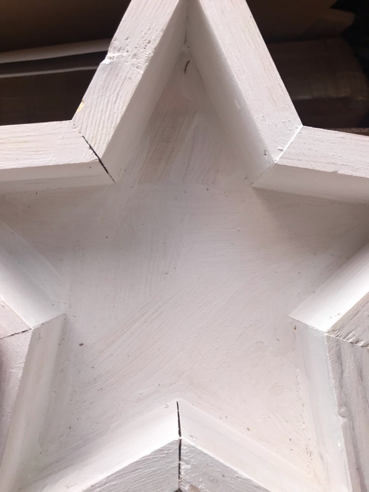 Фотография покупателя товара Кашпо деревянное 27×27×4.5 см "Звезда", белая кисть - Фото 4