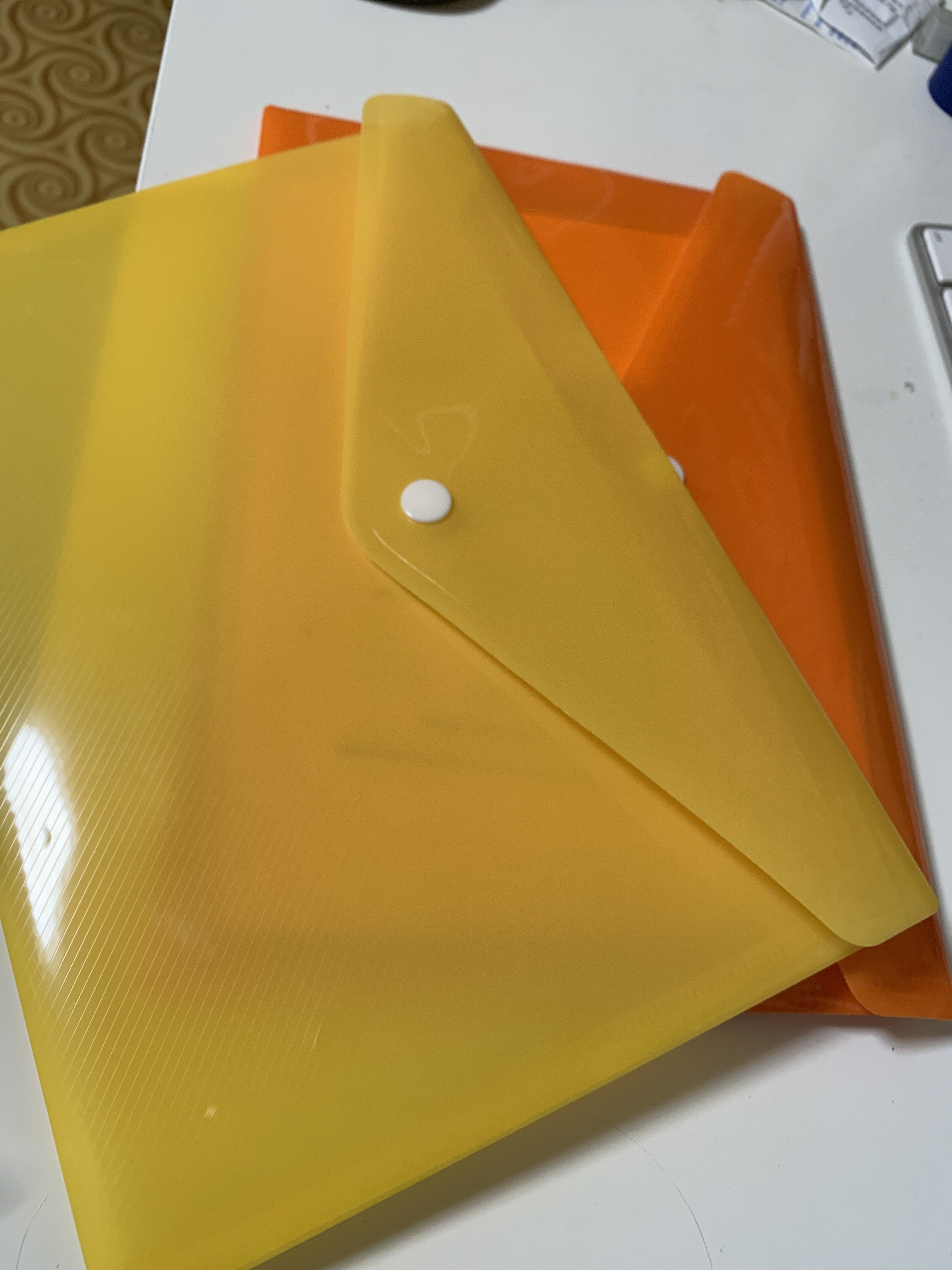 Фотография покупателя товара Папка-конверт на кнопке, А5, 180 мкм, Calligrata рифлёная, флуоресцентная, МИКС - Фото 1