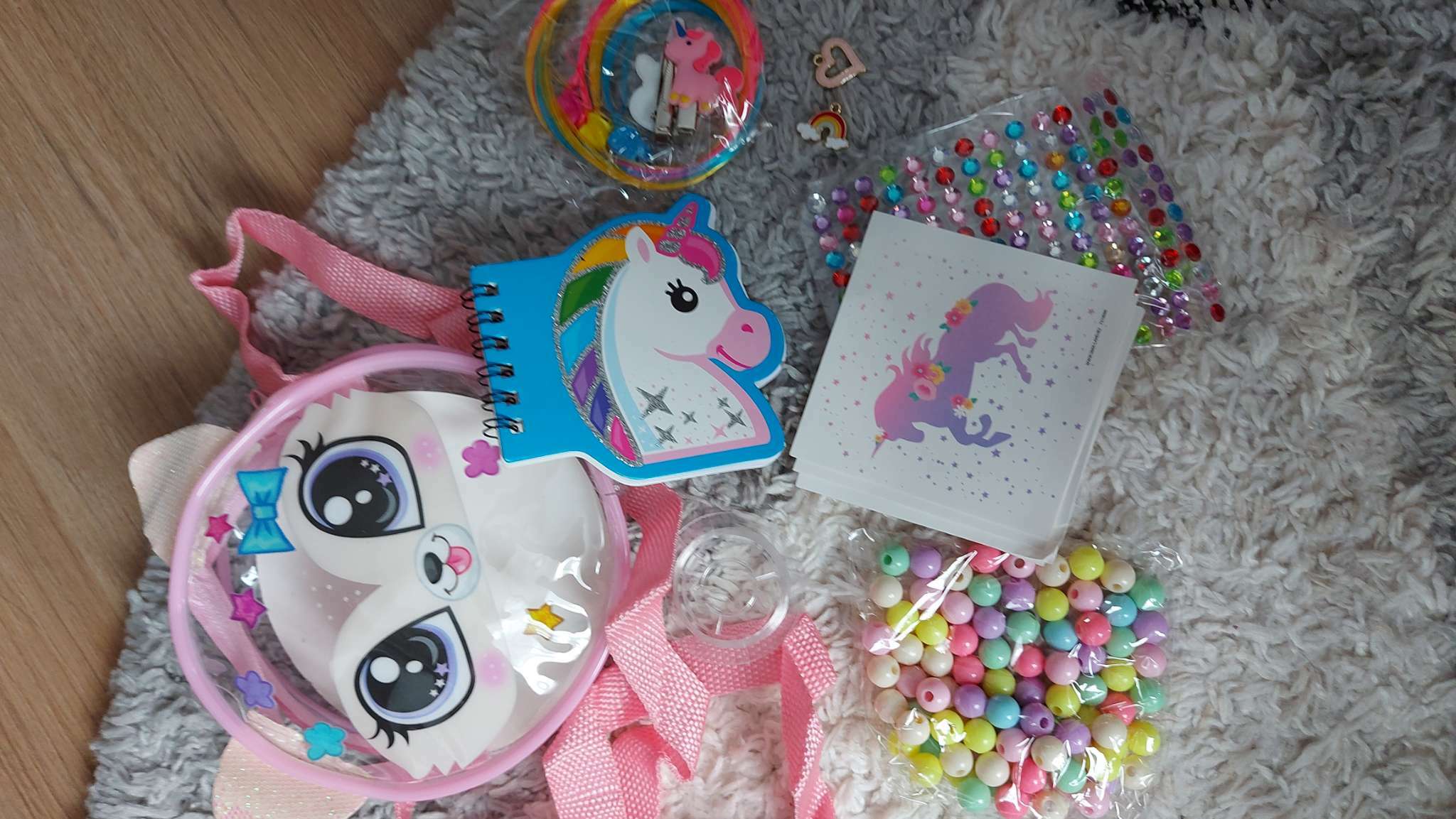 Фотография покупателя товара Подарочный набор с прядями, тату, стразами, в сумочке - Фото 1