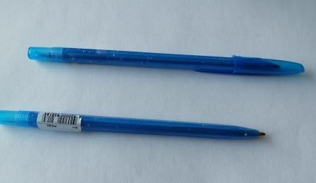 Фотография покупателя товара Ручка шариковая "Стамм" "Конфетти", корпус с блестками, узел 0.7 мм, чернила синие, стержень 130 мм, микс - Фото 2