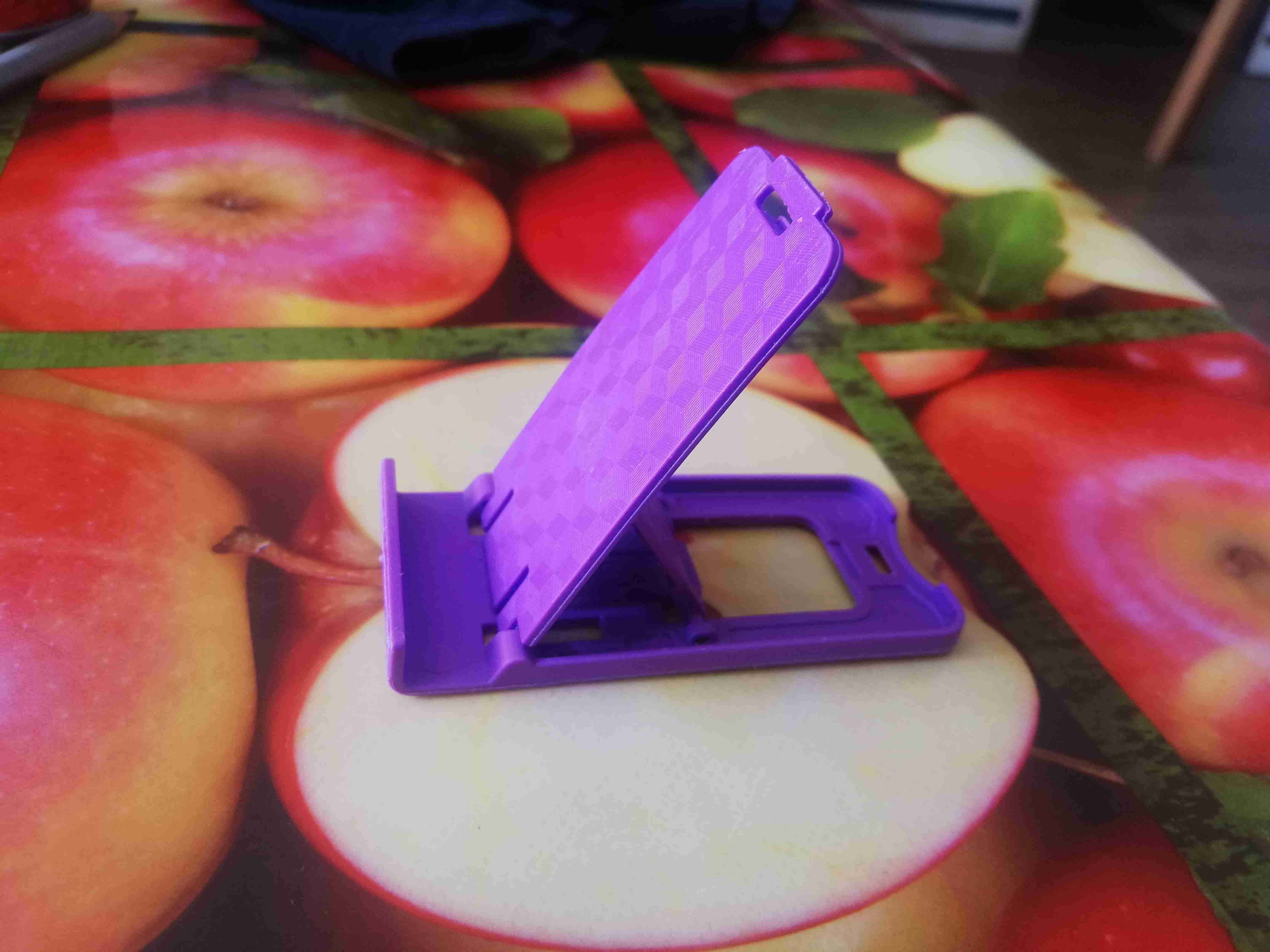 Фотография покупателя товара Подставка для телефона LuazON, складная, регулируемая высота, фиолетовая - Фото 2