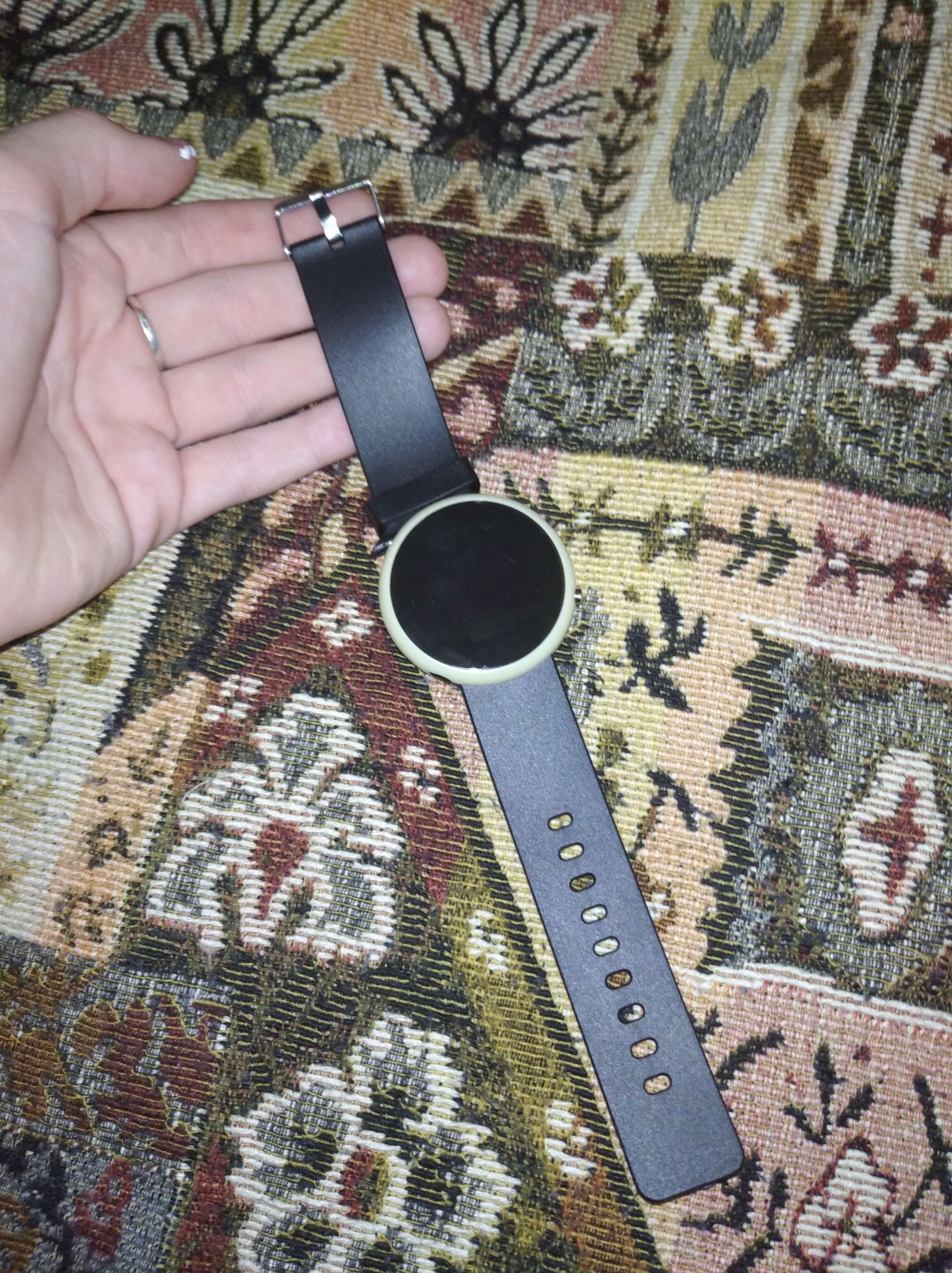 Фотография покупателя товара Часы наручные электронные "Латуви",  с силиконовым ремешком, микс, 23 см - Фото 1