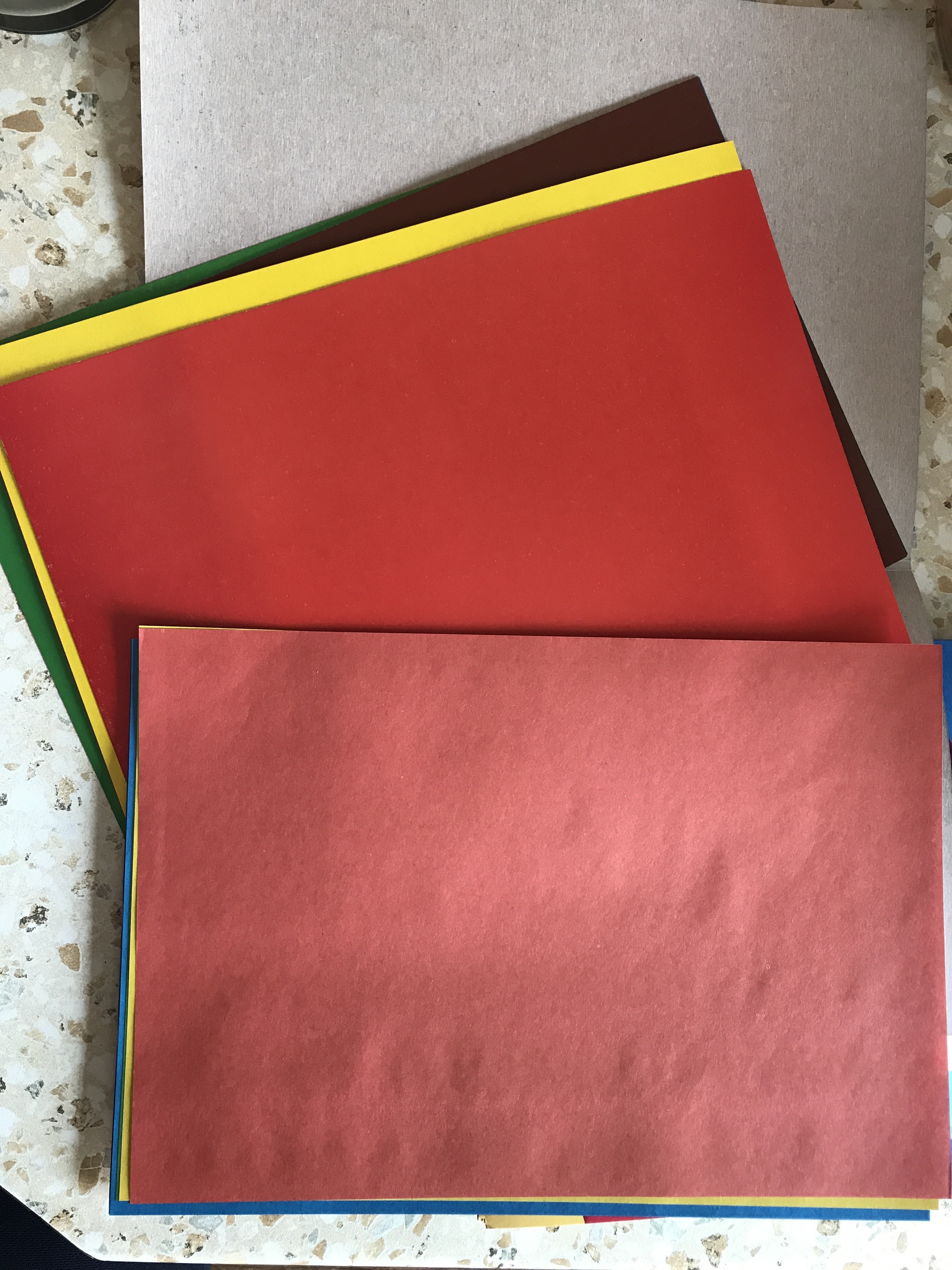 Фотография покупателя товара Набор "Смешарики" А4: 8л цветного одностороннего картона + 8л цветной двусторонней бумаги