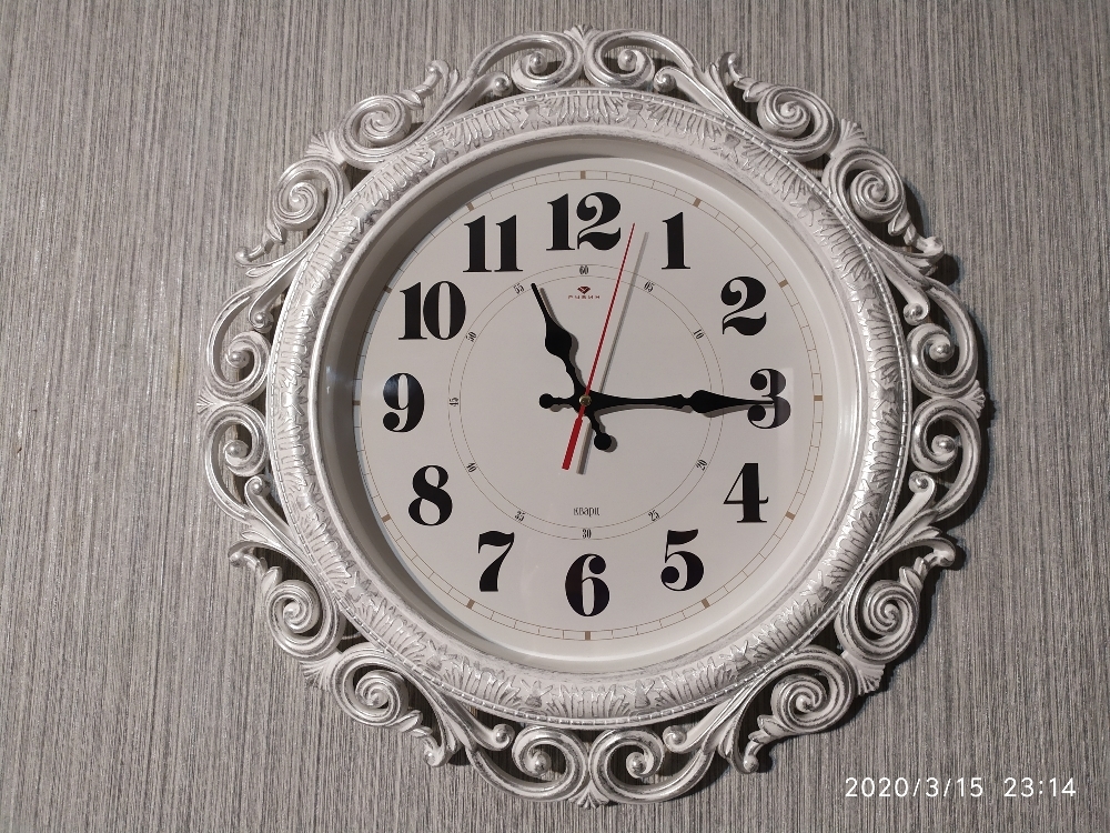 Фотография покупателя товара Часы настенные, интерьерные, бесшумные, d-40.5 см, циферблат 26 см - Фото 42