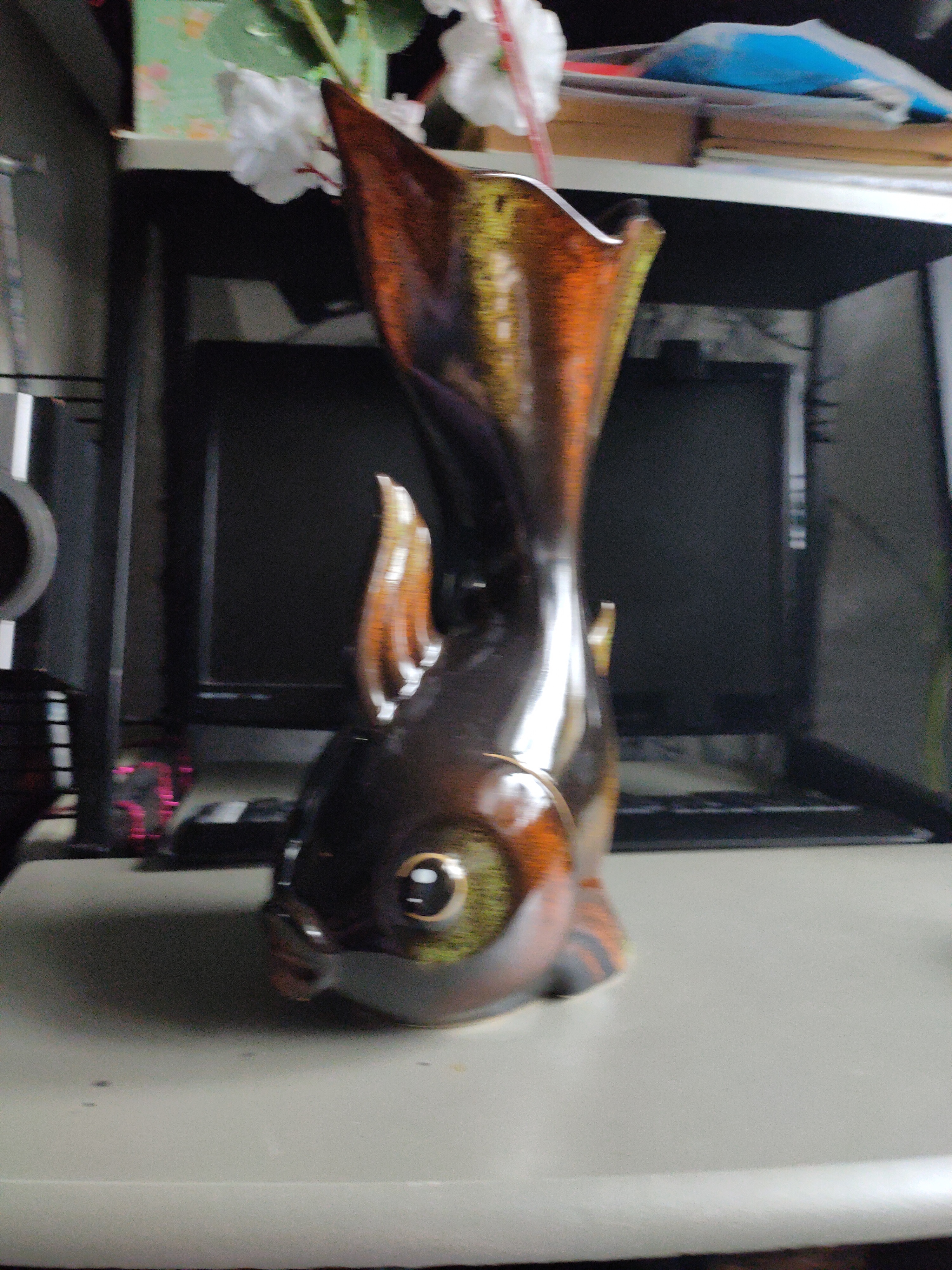 Фотография покупателя товара Ваза керамическая "Золотая рыбка", настольная, чёрная, 35 см - Фото 5