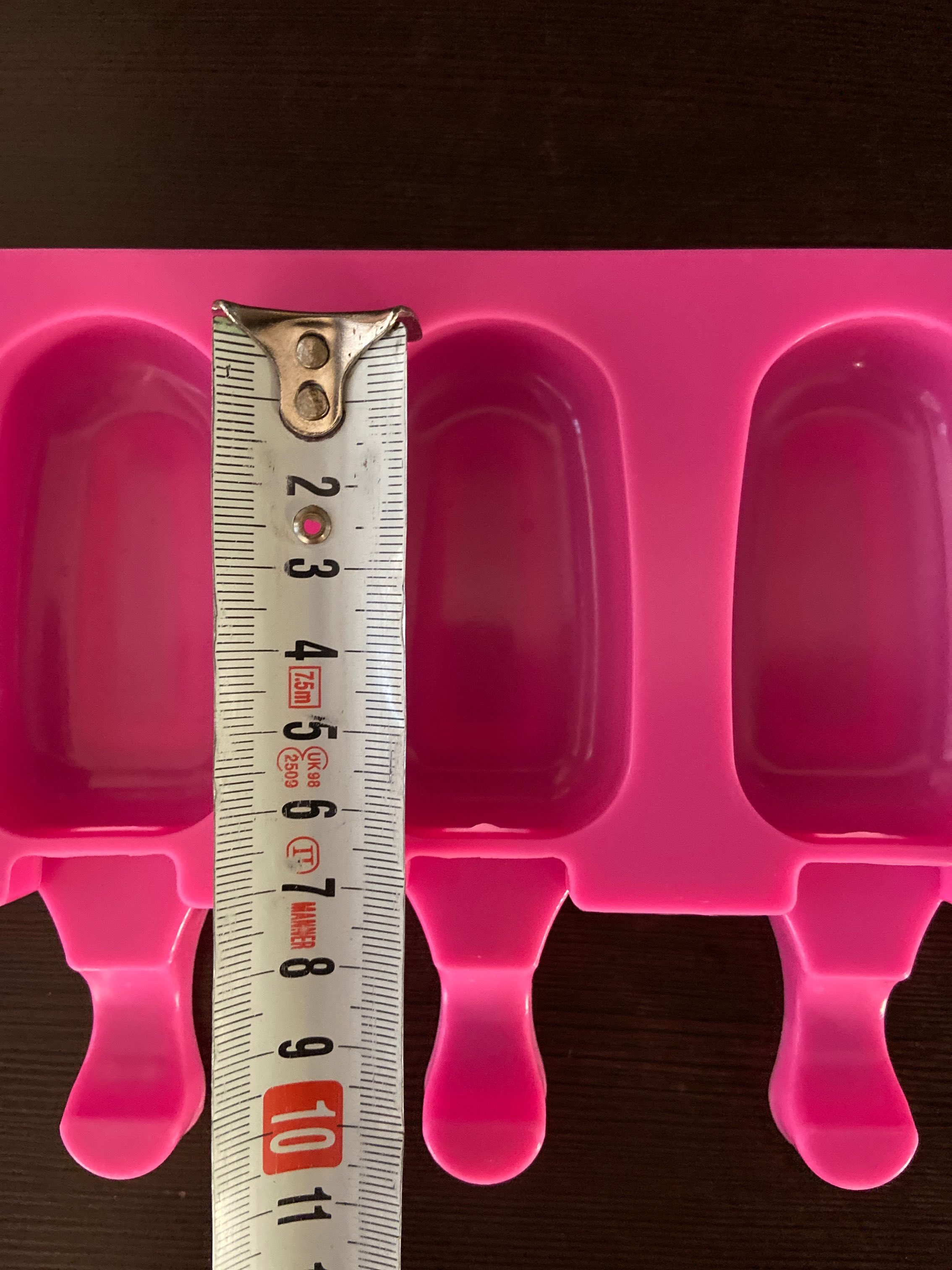 Фотография покупателя товара Форма для мороженого Доляна «Эскимо», силикон, 42×12 см, 8 ячеек (6,8×3,8 см), цвет МИКС - Фото 28