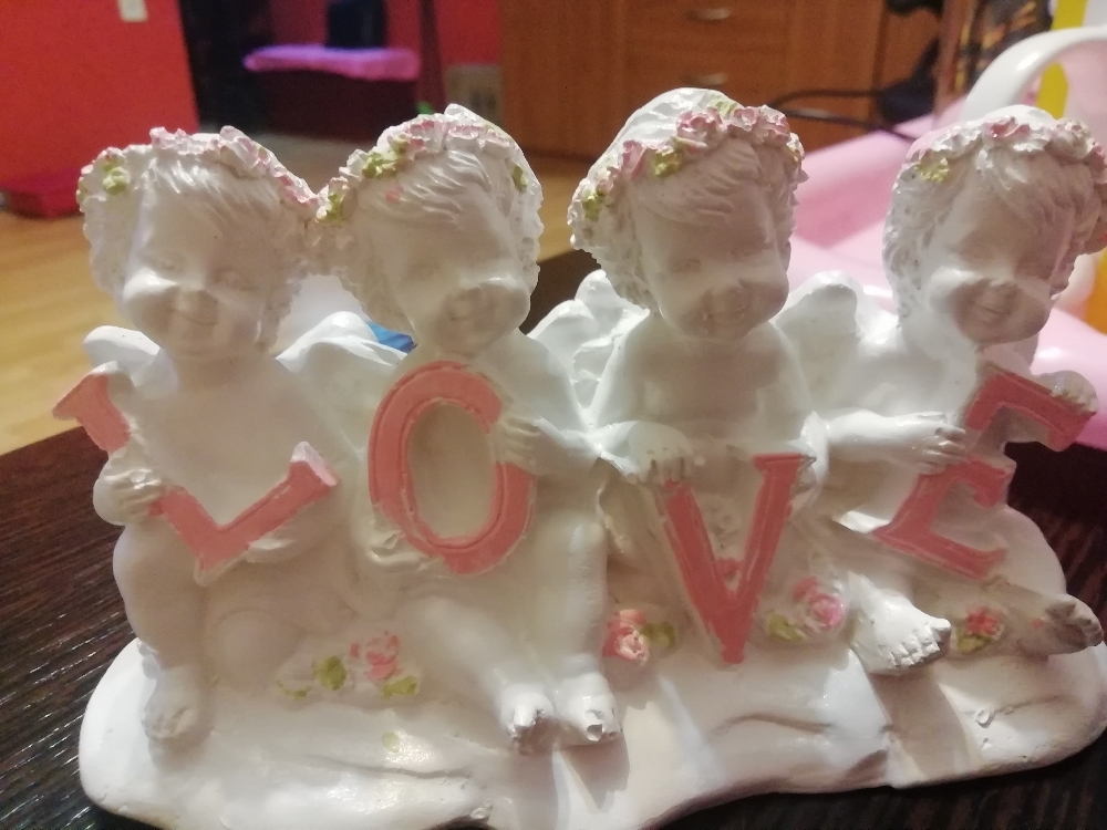 Фотография покупателя товара Статуэтка "Ангелы LOVE", с розовой отделкой, 9 см - Фото 2