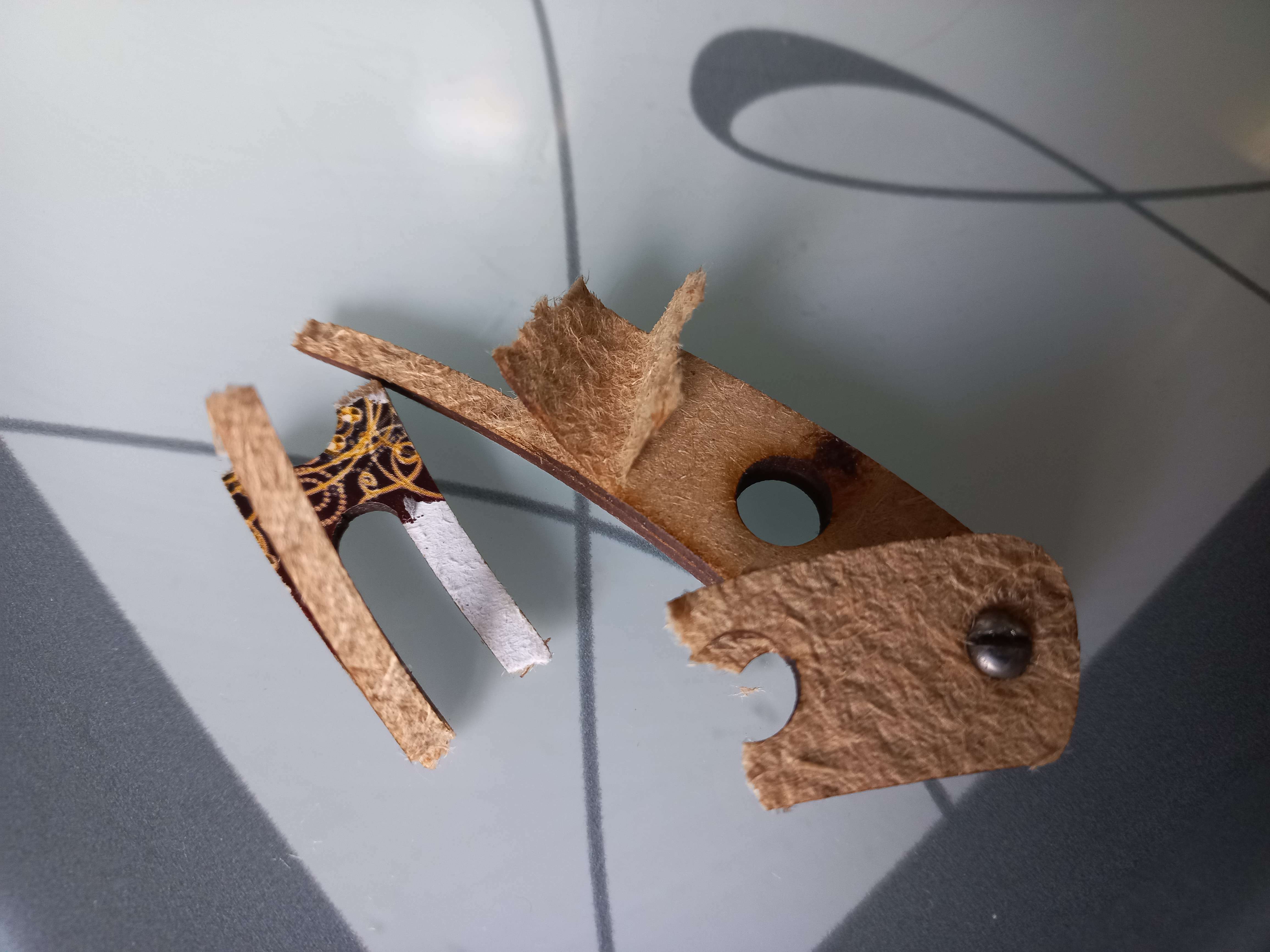 Фотография покупателя товара Сувенир деревянный «Нож бабочка» радужные линии