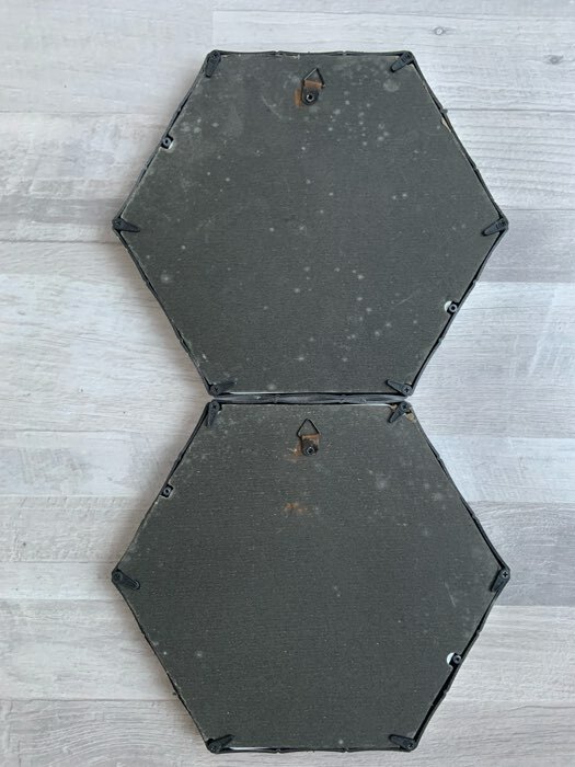 Фотография покупателя товара Набор настенных зеркал «Бамбук», зеркальная поверхность 22,7 × 20/15 × 13,2 см, цвет серебристый - Фото 4