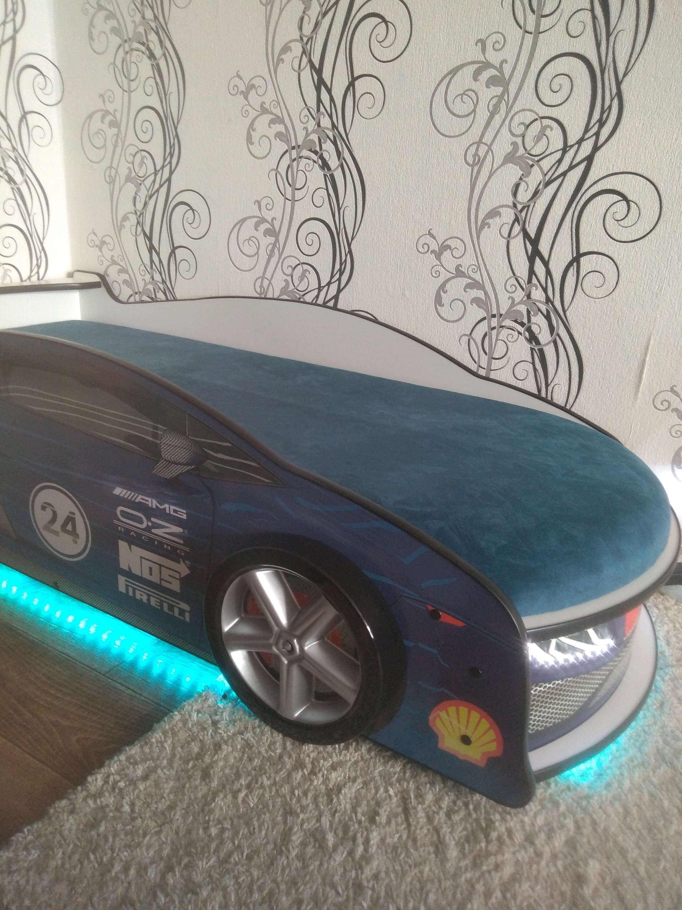 Фотография покупателя товара Кровать машина «Ламба синяя», матрас, подсветка дна и фар, пластиковые колёса, 2 шт - Фото 22