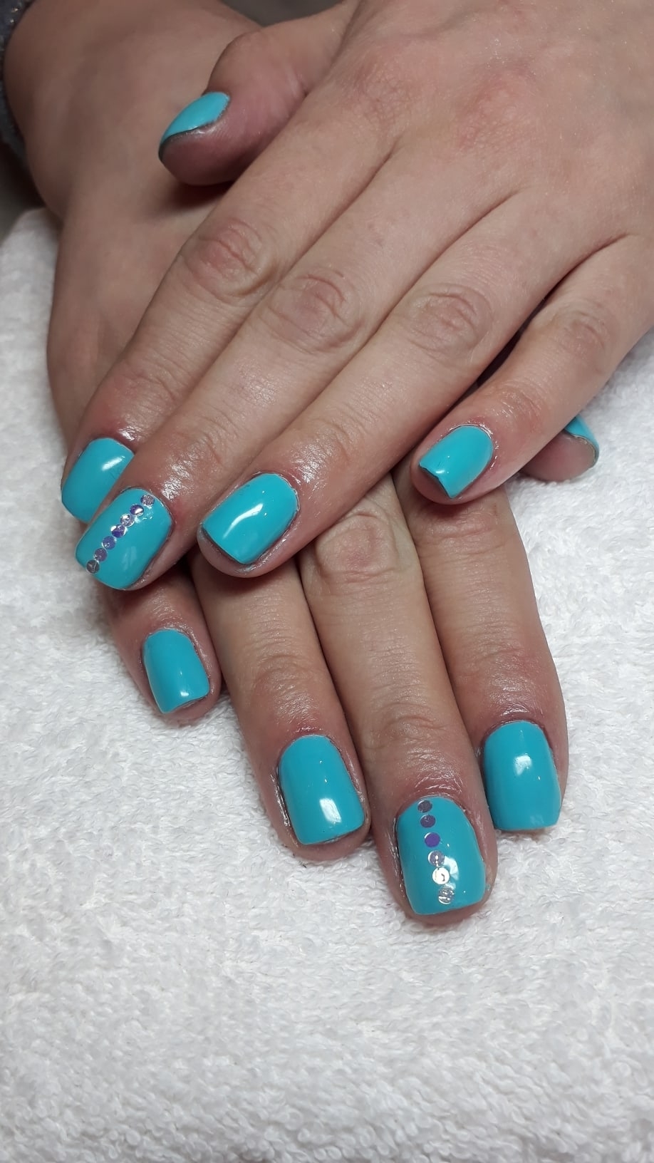 Фотография покупателя товара Гель-лак для ногтей Oly Style тон 083 малиновый, 10 мл - Фото 3