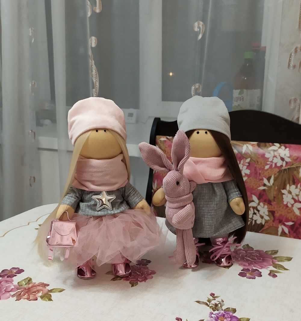 Фотография покупателя товара Набор для шитья. Интерьерные куклы «Подружки Вики и Ники- на праздник», 30 см - Фото 3