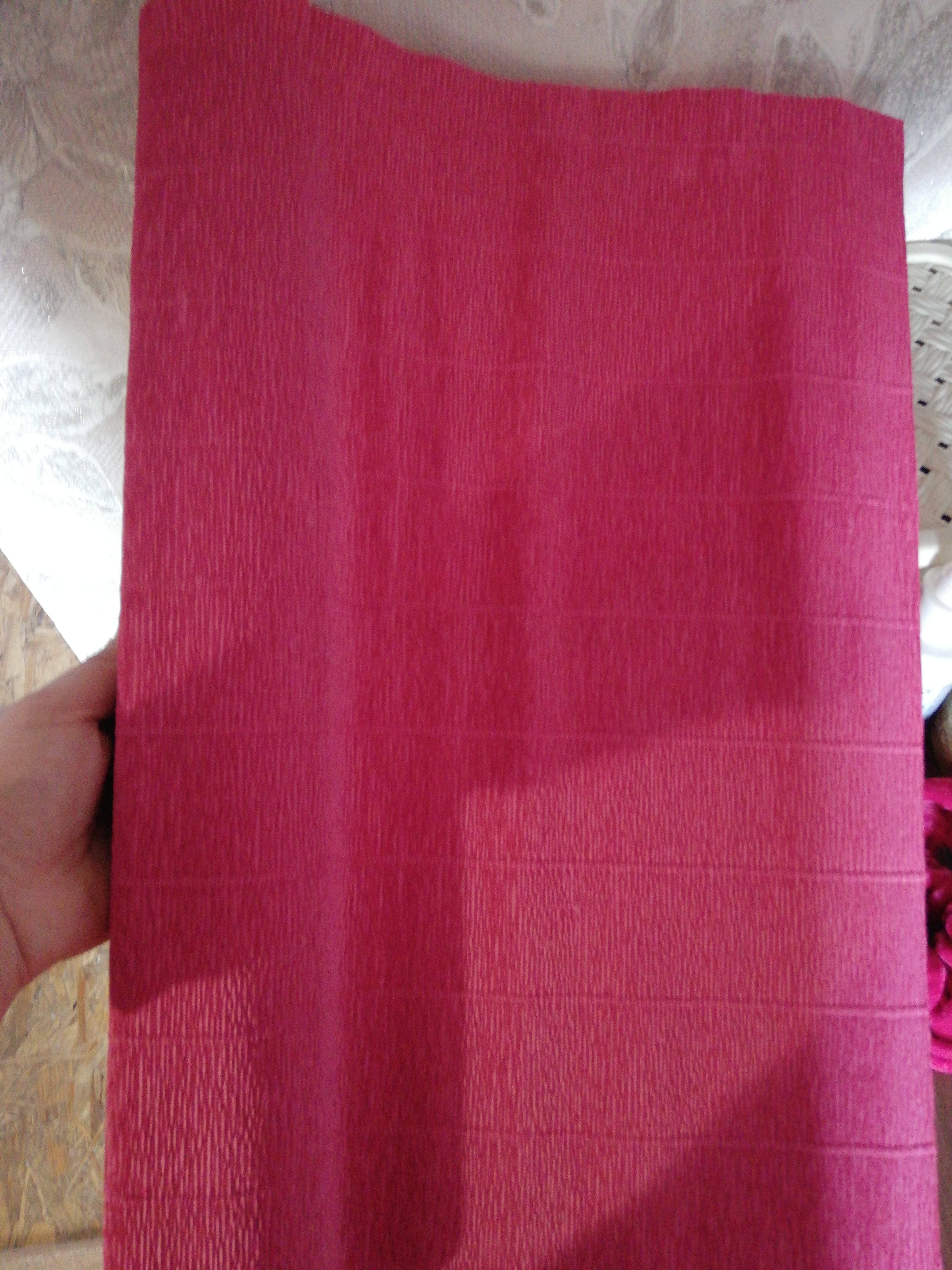 Фотография покупателя товара Бумага гофрированная, 547 "Розовая", 0,5 х 2,5 м - Фото 3