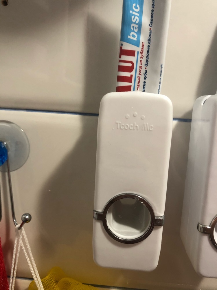 Фотография покупателя товара Держатель для зубных щёток и выдавливатель для зубной пасты, 15,4×6×6 см (для пасты), 11,5×5,5×3,5 см (для щёток), цвет МИКС - Фото 19