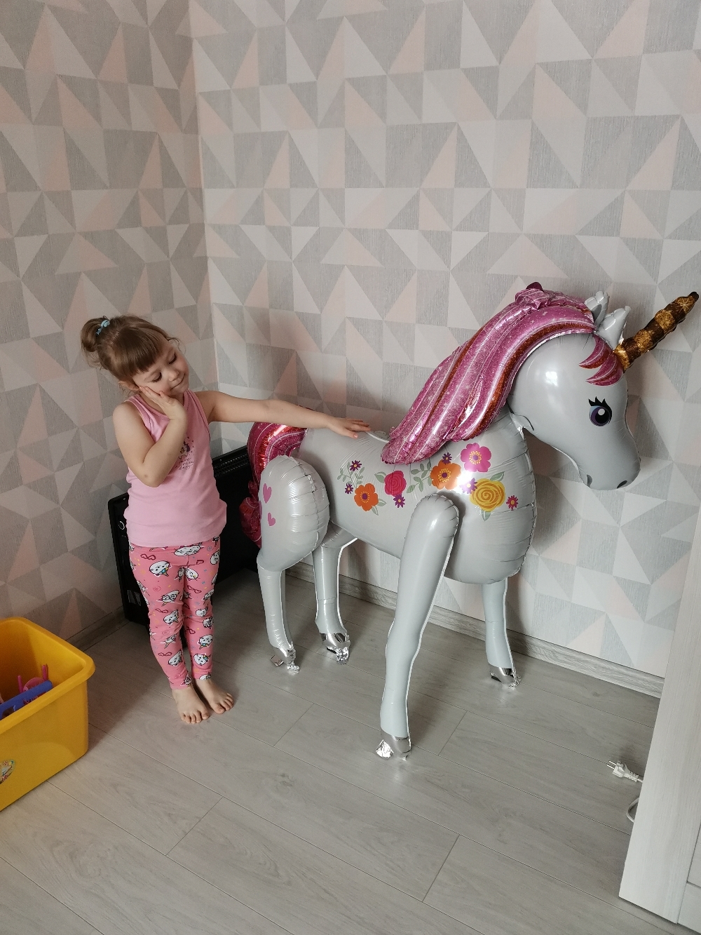 Фотография покупателя товара Воздушный шар фольгированный 46" «Единорог», под воздух - Фото 6