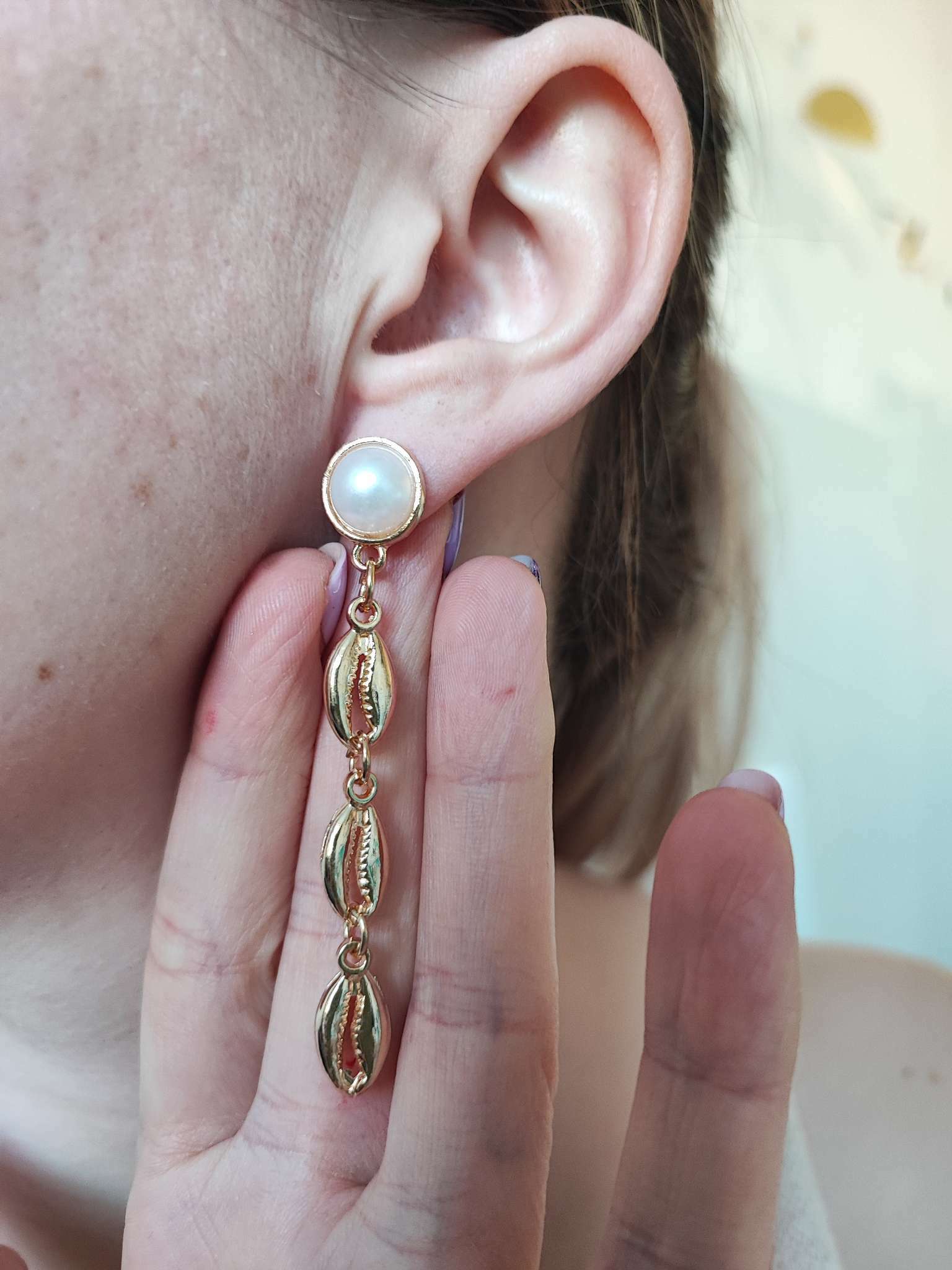 Фотография покупателя товара Серьги с жемчугом «Ракушки», белые в серебре - Фото 1