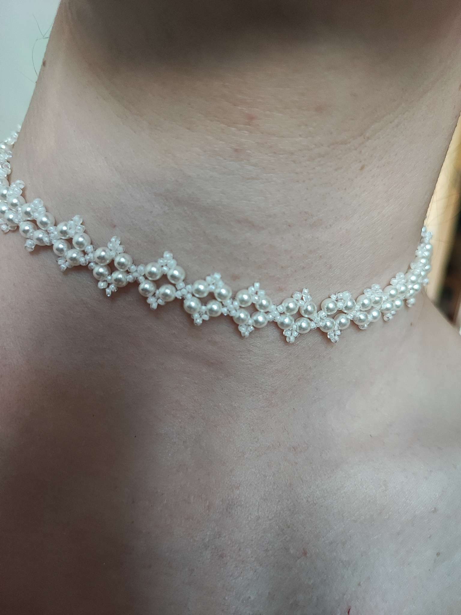 Фотография покупателя товара Чокер «Жемчуг» вышивка, цвет белый в серебре, 30 см - Фото 4