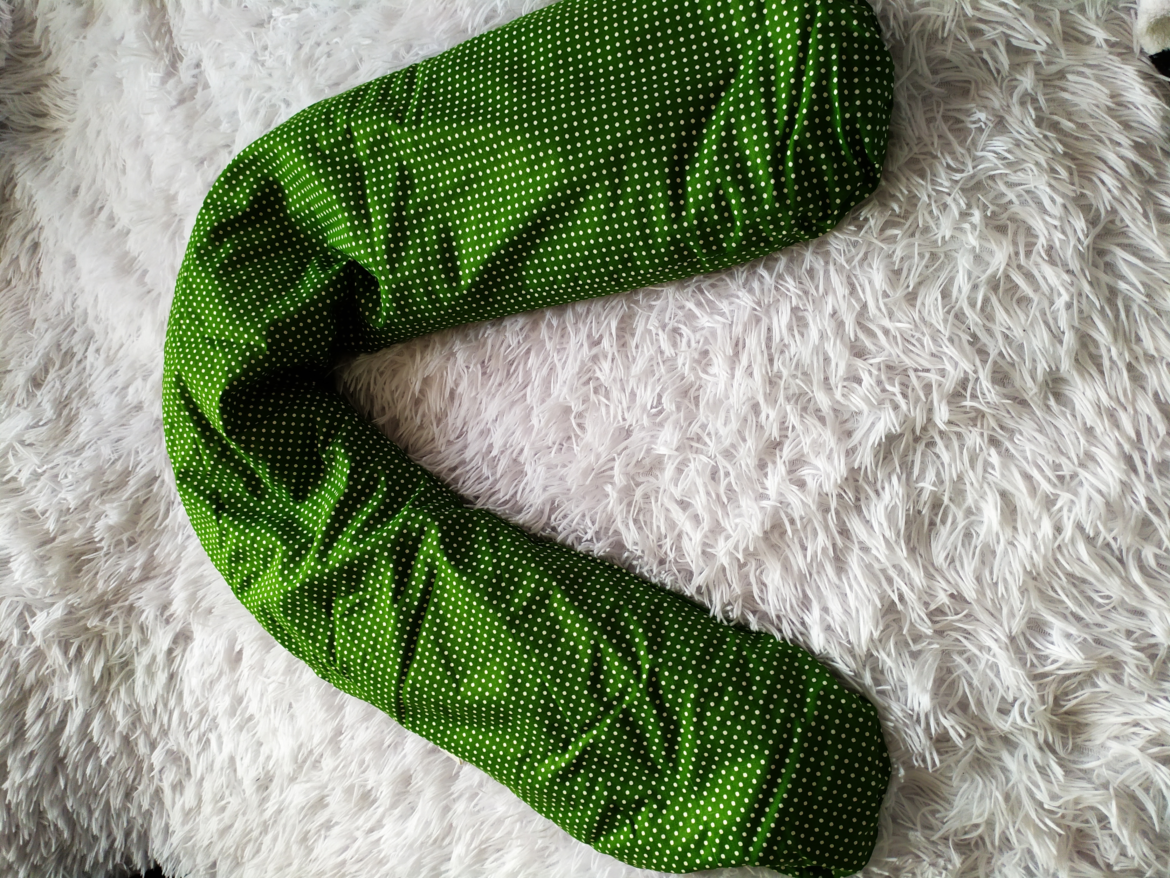 Фотография покупателя товара Подушка универсальная «Горошек», размер 20 x 135 см, цвет зелёный - Фото 1