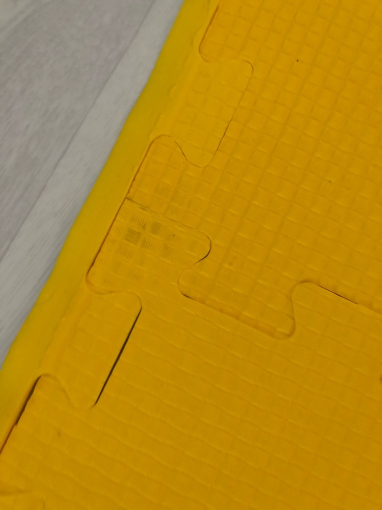 Фотография покупателя товара Детский коврик-пазл, 1 × 1 м, жёлтый - Фото 5
