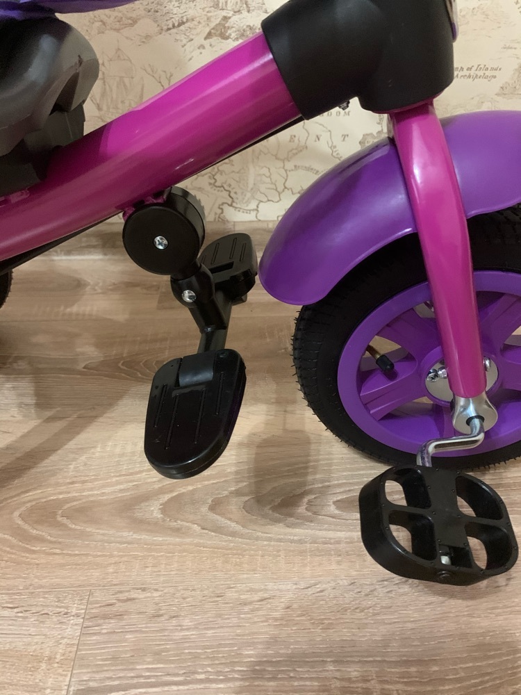 Фотография покупателя товара Велосипед трёхколёсный «Лучик Vivat 1», надувные колёса 10"/8", цвет фиолетовый