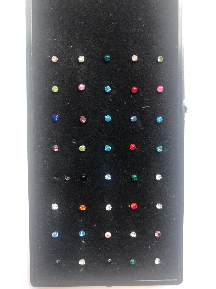 Фотография покупателя товара Пирсинг в нос (нострил) «Страза», прямой, L=10 мм, набор 40 шт., цвет МИКС в серебре - Фото 2
