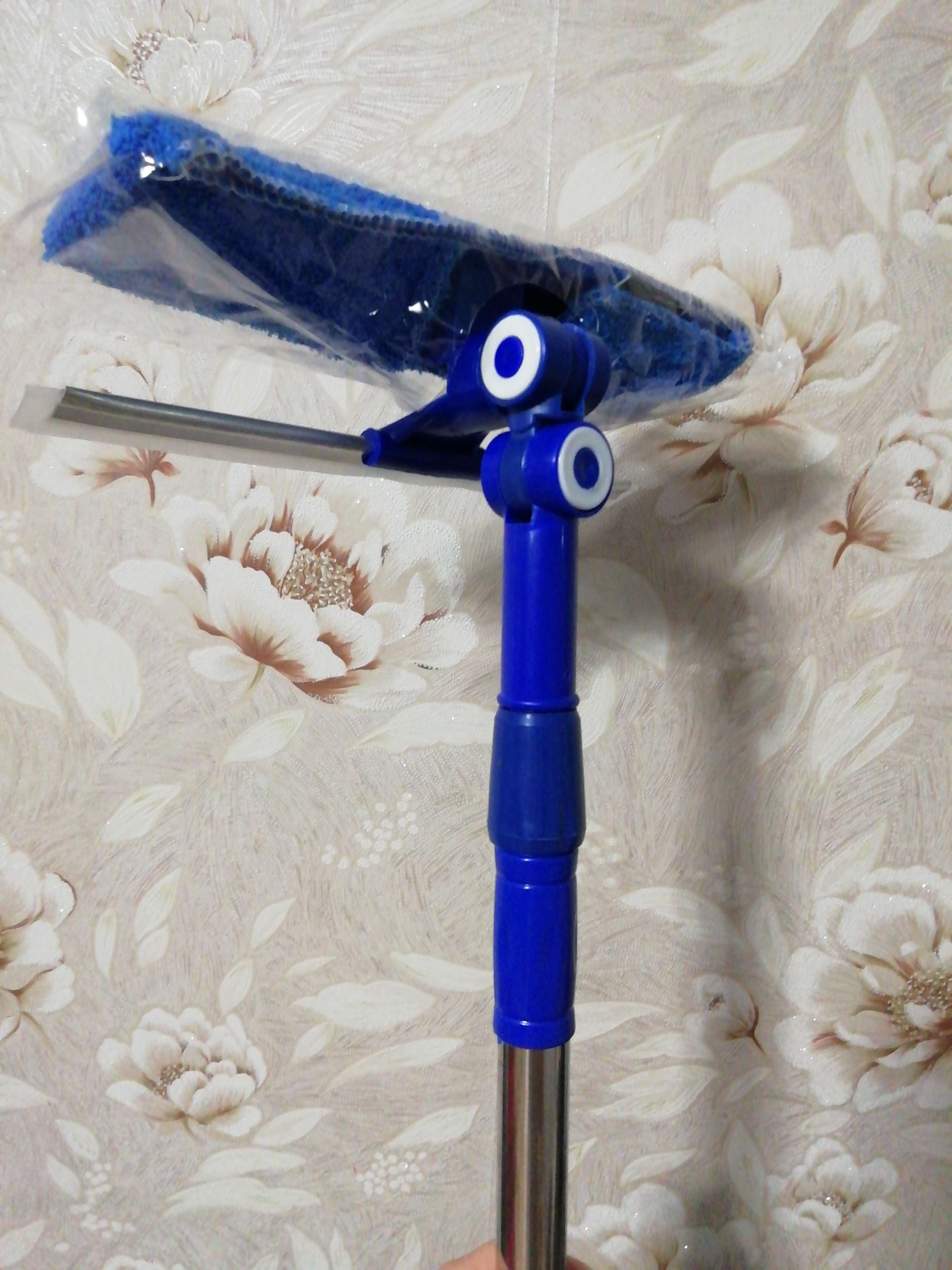 Фотография покупателя товара Окномойка с телескопической стальной ручкой и сгоном Доляна, 23×68(100) см, поворотная головка, микрофибра, цвет МИКС - Фото 3