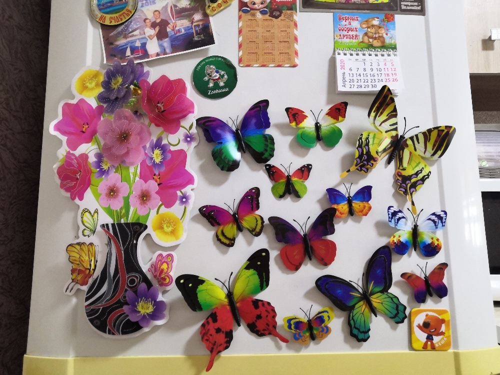 Фотография покупателя товара Магнит пластик "Ночные бабочки" набор 12 шт МИКС h=4,4,5,5,6,8,9,5,13,5,14,5 см
