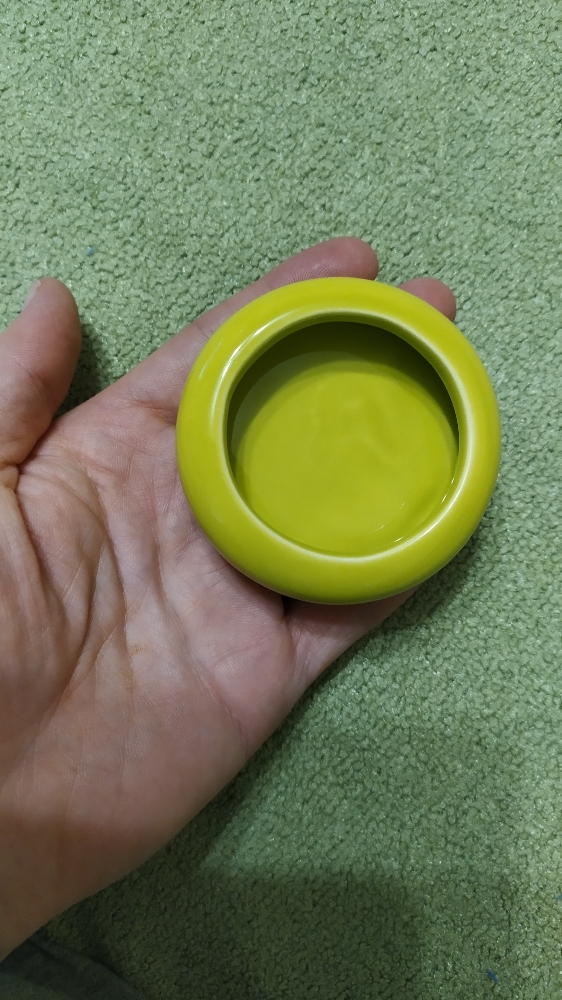 Фотография покупателя товара Миска керамическая для грызунов малая, 6,5 х 2 см, 20 мл, зеленая - Фото 2
