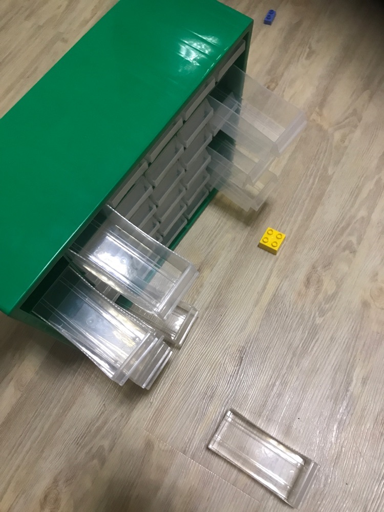 Фотография покупателя товара Бокс для хранения с выдвигающимися ячейками, 40 × 33 см, цвет зелёный - Фото 4