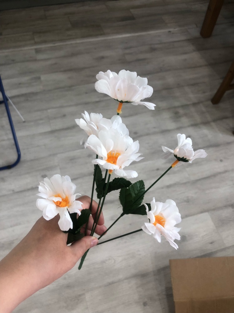 Фотография покупателя товара Букет "Пышная ромашка" 34 см, d-цветка 7 см