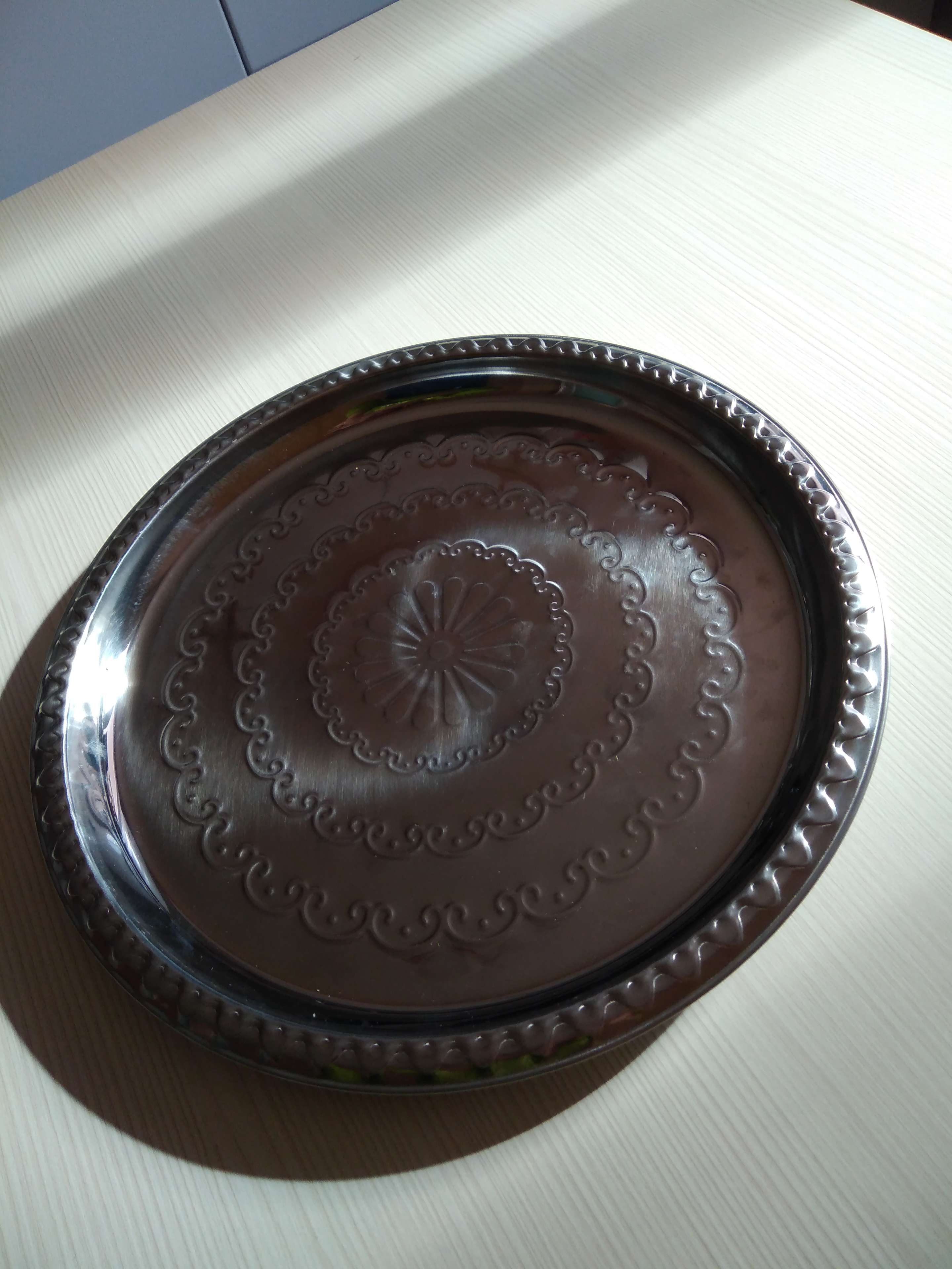 Фотография покупателя товара Поднос из нержавеющей стали круглый «Смеяна», d=33 см, цвет серебряный