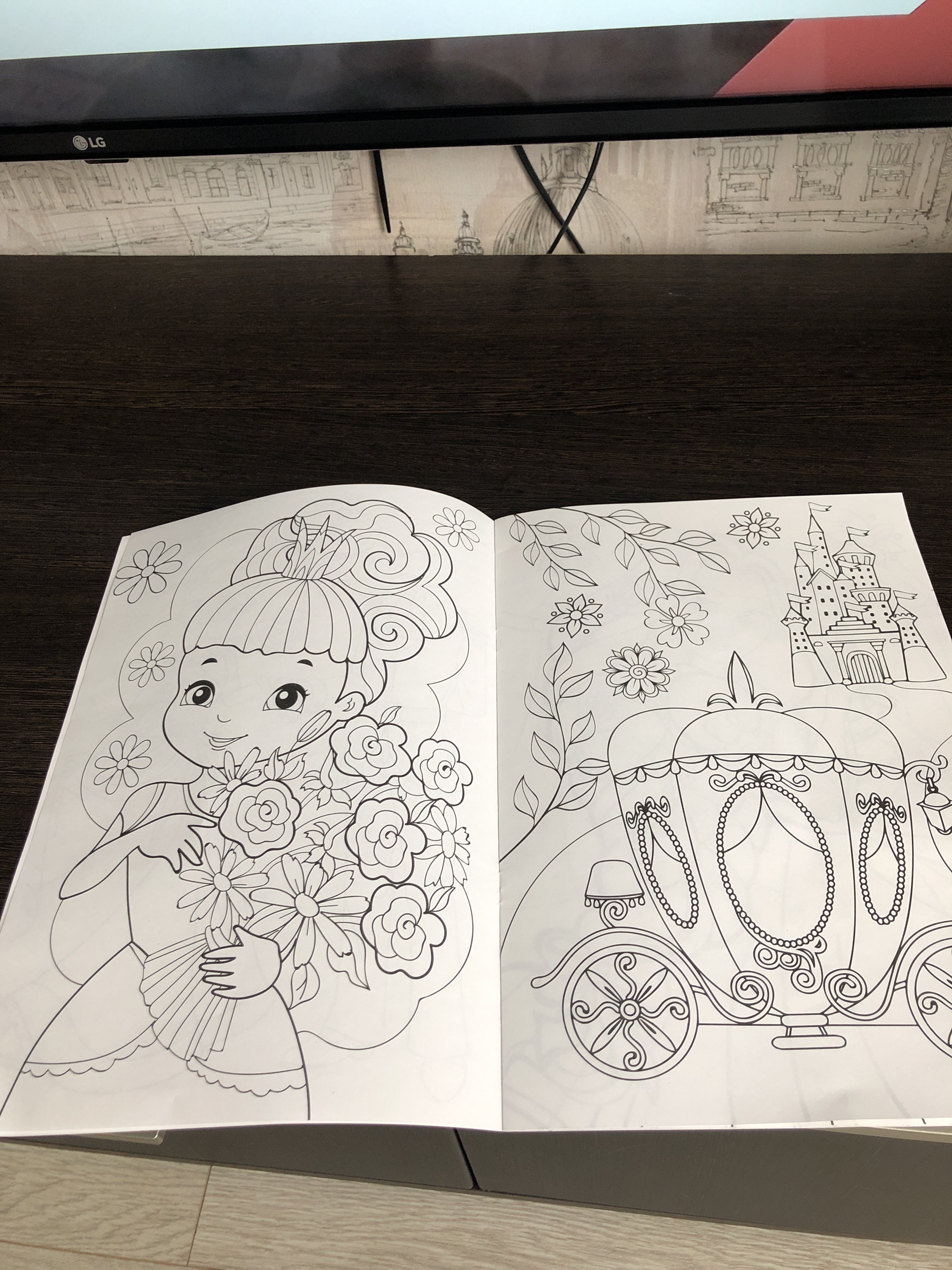 Фотография покупателя товара Раскраска для девочек «Принцессы», 16 стр, формат А4