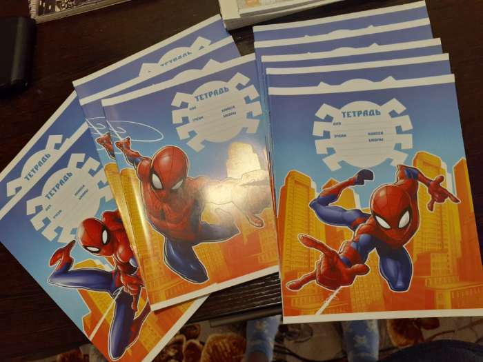 Фотография покупателя товара Тетрадь 12 листов в клетку, 5 видов МИКС, обложка мелованный картон, Человек-паук - Фото 1