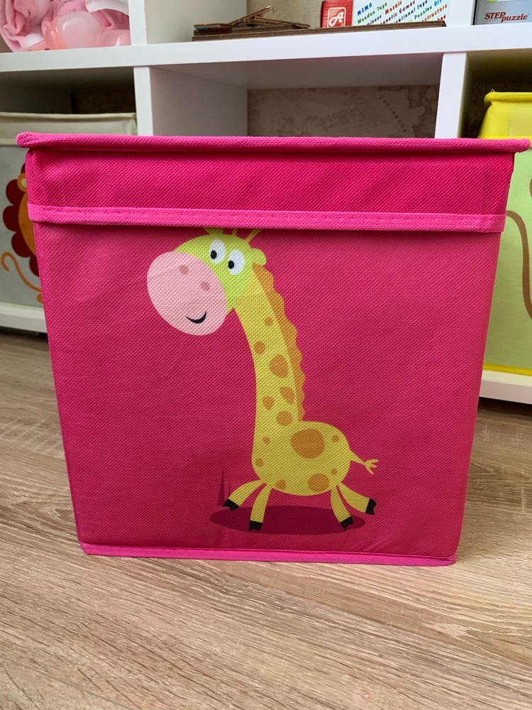 Фотография покупателя товара Короб стеллажный для хранения с крышкой «Жираф», 25×25×25 см, цвет розовый
