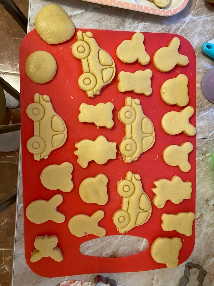 Фотография покупателя товара Набор форм для вырезания печенья Доляна «Животные», 8 предметов, 14×14 см - Фото 1