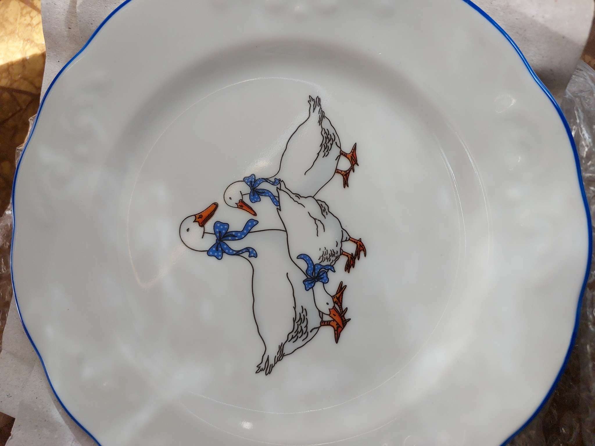 Фотография покупателя товара Тарелка Добрушский завод «Гуси», d=17.5 см, фарфор, белая, рисунок МИКС - Фото 3