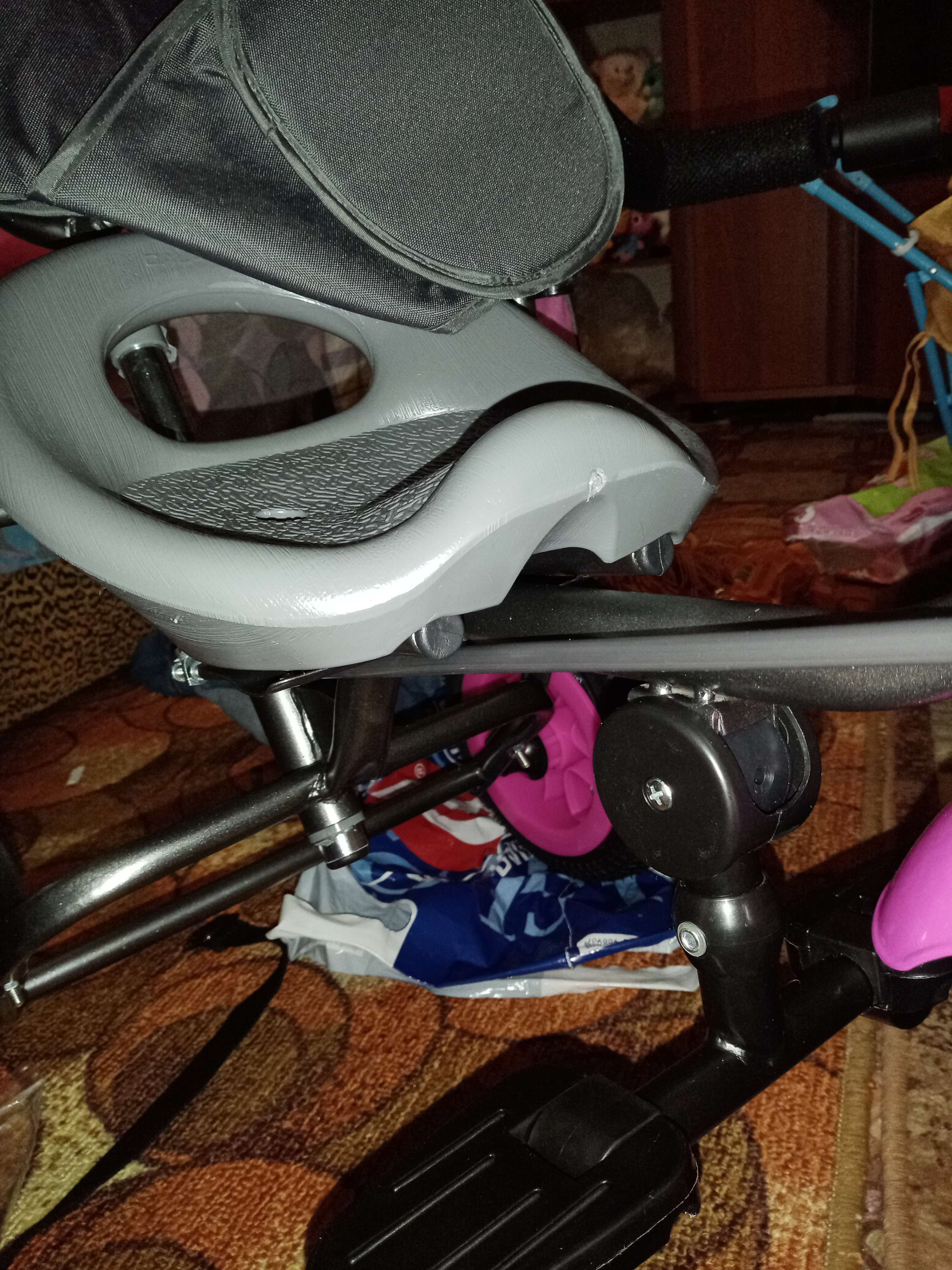 Фотография покупателя товара Велосипед трёхколёсный Лучик Малют 1, надувные колёса 10"/8", цвет розовый - Фото 1