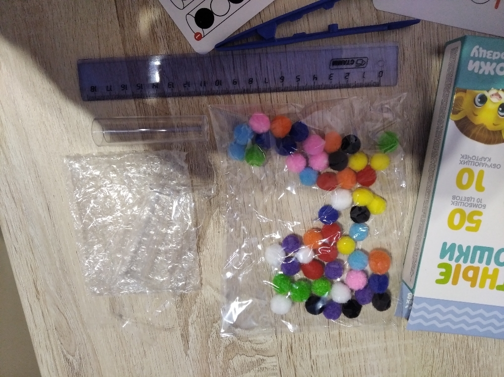 Фотография покупателя товара Развивающий набор «Цветные бомбошки: сложи по образцу», цвета, счёт, по методике Монтессори - Фото 17