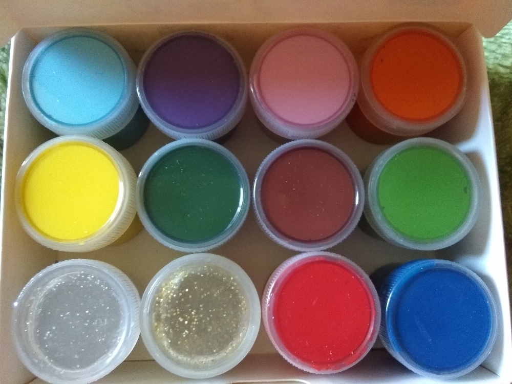 Фотография покупателя товара Гуашь 10 цветов + 2 цвета с блёстками по 20 мл, GASPAR, карамельная - Фото 1