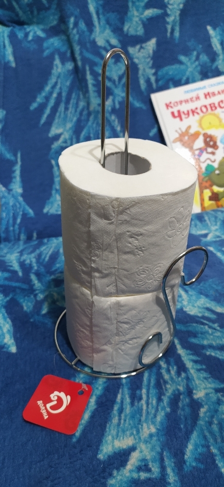 Фотография покупателя товара Держатель бумажного полотенца Доляна «Волна»,14×14×29 см, цвет хромированный