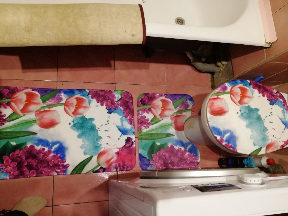 Фотография покупателя товара Набор ковриков для ванны и туалета 3 шт 37х43, 40х50, 50х80 см "Тюльпаны"