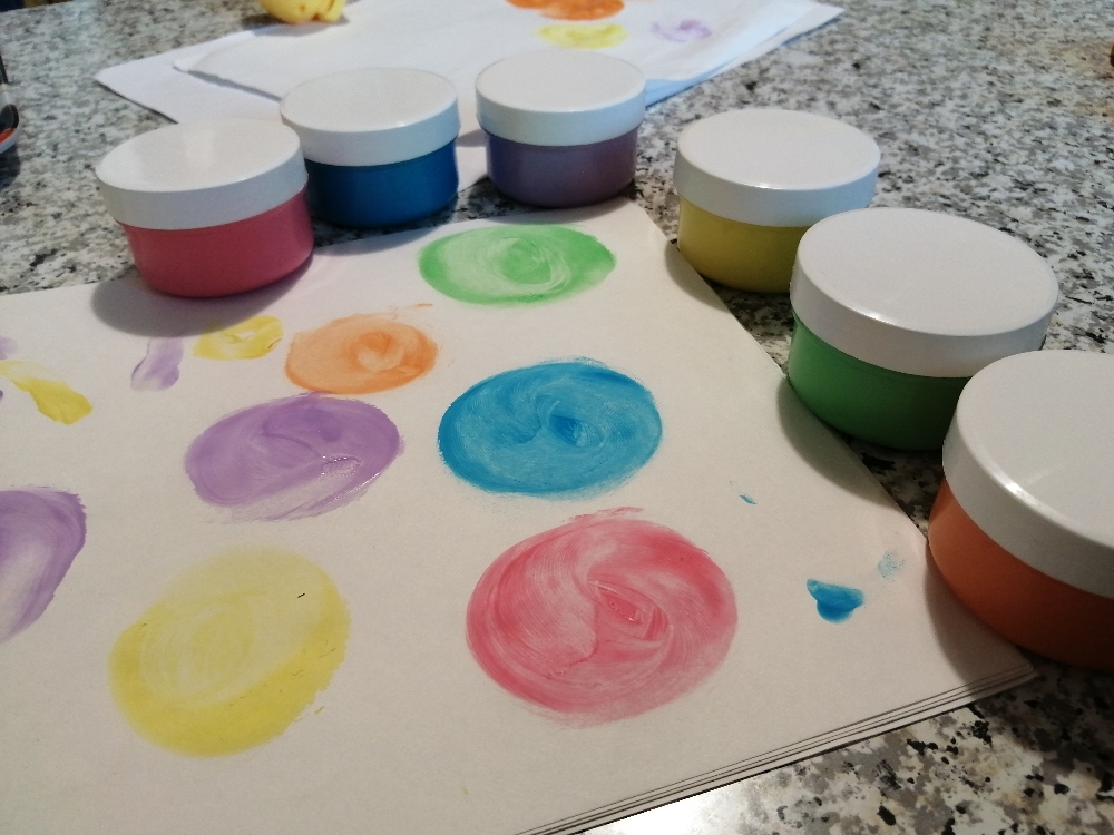 Фотография покупателя товара Краски пальчиковые пастельные, набор 6 цветов х 60 мл, "Каляка-Маляка", для малышей - Фото 5