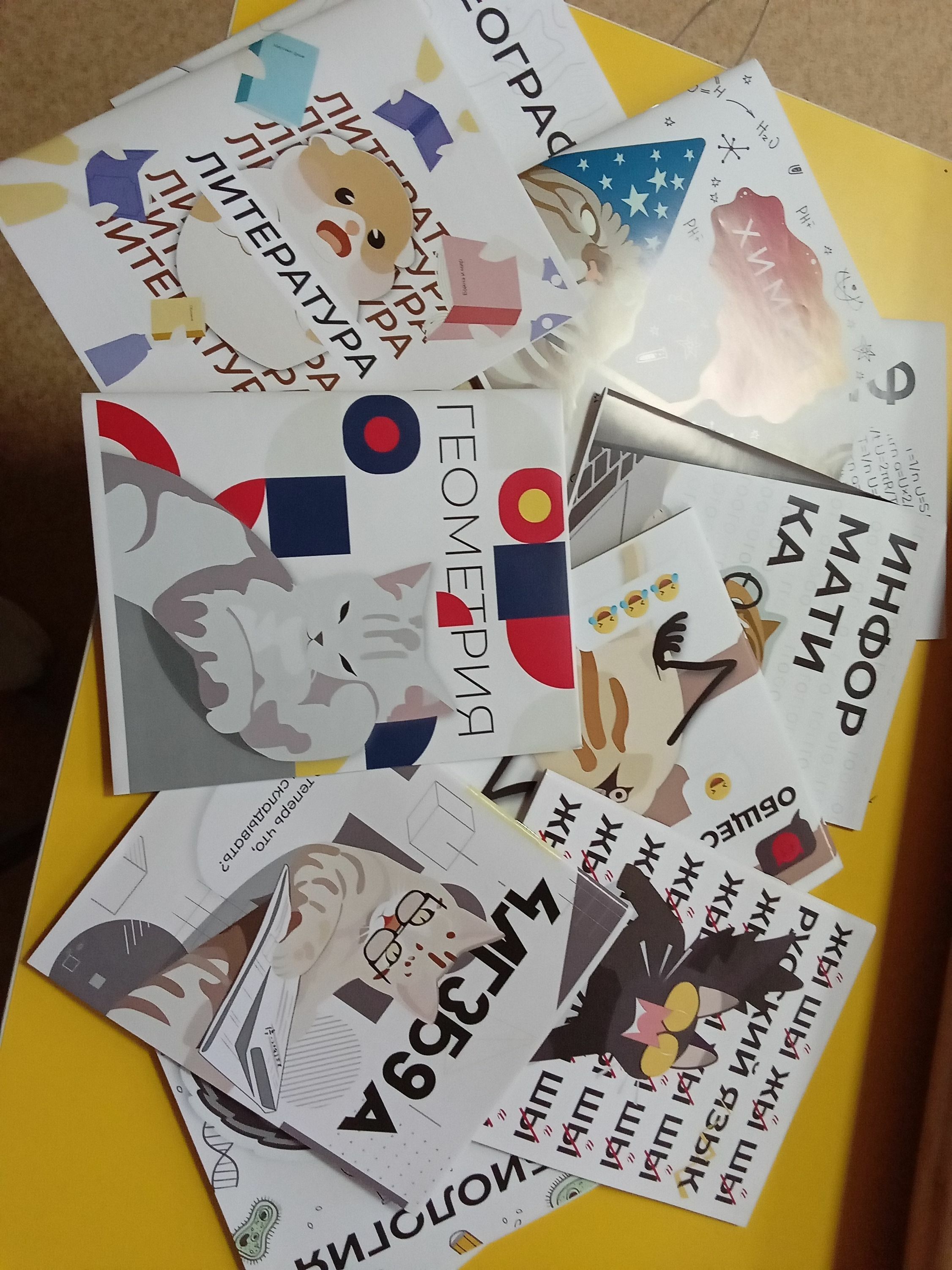 Фотография покупателя товара Предметная тетрадь по литературе Calligrata «Животные мемы», 36 листов, в линейку, со справочным материалом, обложка из мелованной бумаги - Фото 2